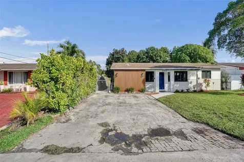 2331 Nassau Drive Miramar FL 33023