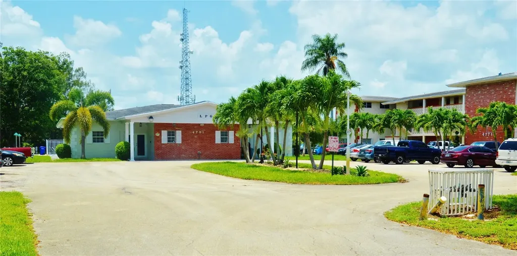 4770 NW 10th Court Plantation FL 33313