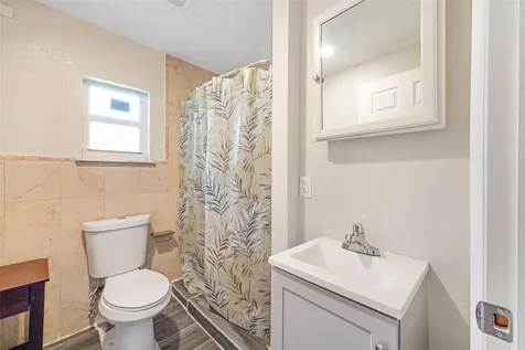 413 NW 100th Terrace Miami FL 33150
