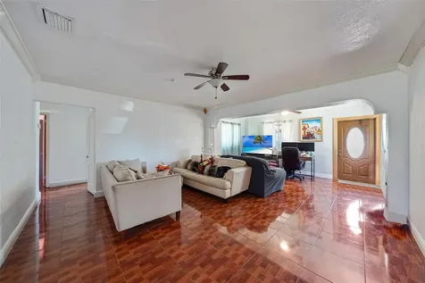 413 NW 100th Terrace Miami FL 33150
