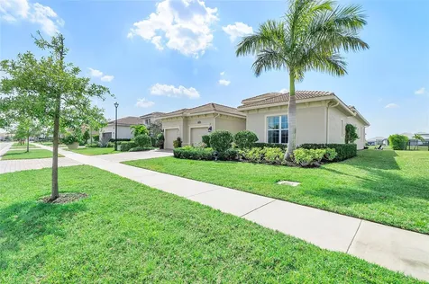 8674 SW Flutto Way Port St Lucie FL 34987