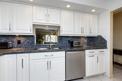190 SE 5th Avenue Dania Beach FL 33004