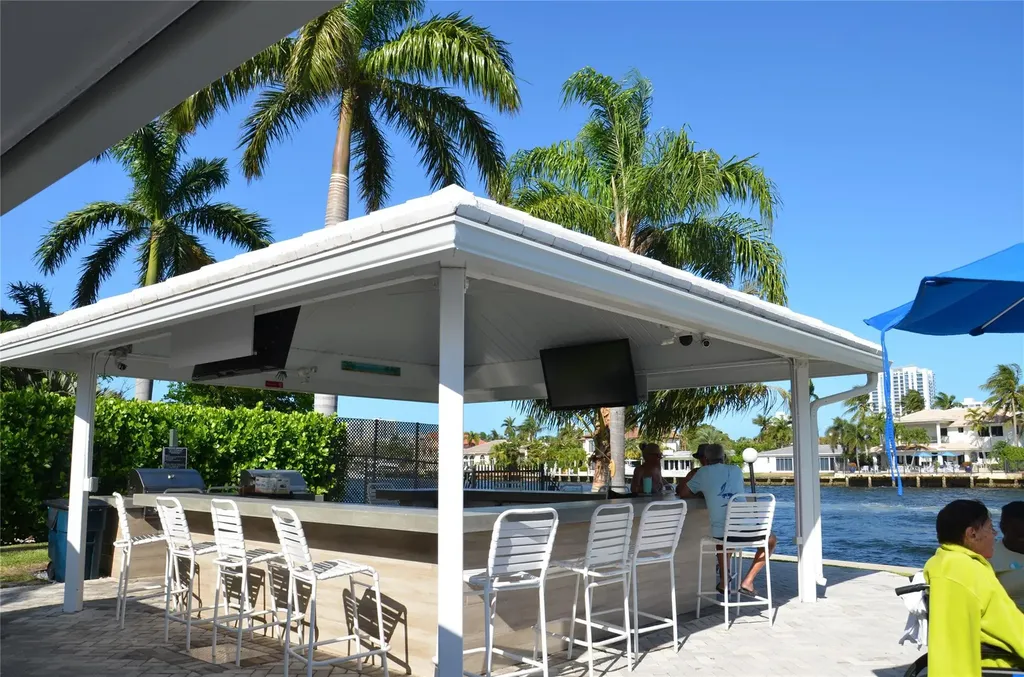 6307 Bay Club Drive Fort Lauderdale FL 33308