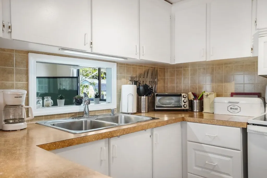 2001 SW 84th Avenue Davie FL 33324