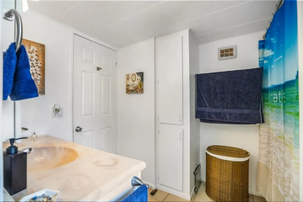 2001 SW 84th Avenue Davie FL 33324
