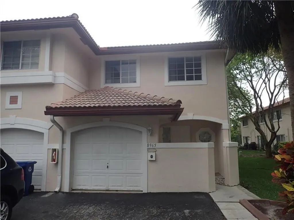 8965 NW 38th Drive Coral Springs FL 33065