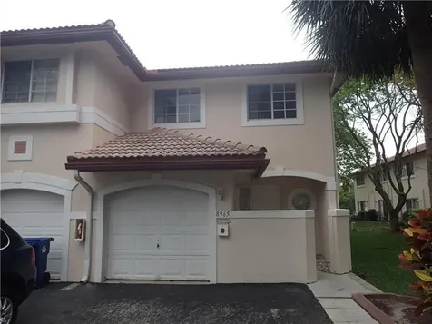 8965 NW 38th Drive Coral Springs FL 33065