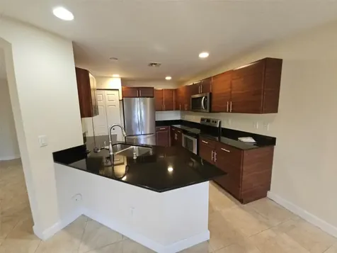 6185 Laurel Lane Tamarac FL 33319