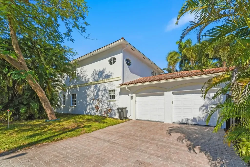 400 NE 8th Avenue Fort Lauderdale FL 33301