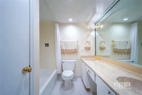 3100 NE 48th Street Fort Lauderdale FL 33308