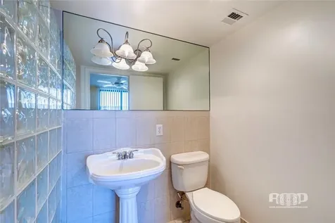 3100 NE 48th Street Fort Lauderdale FL 33308