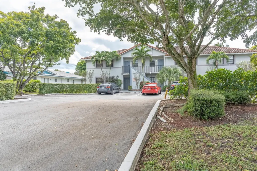 11686 NW 39th Street Coral Springs FL 33065