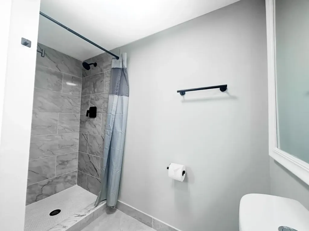 268 Saxony F Delray Beach FL 33446