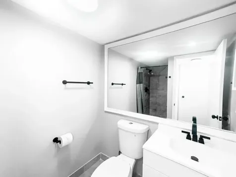 268 Saxony F Delray Beach FL 33446