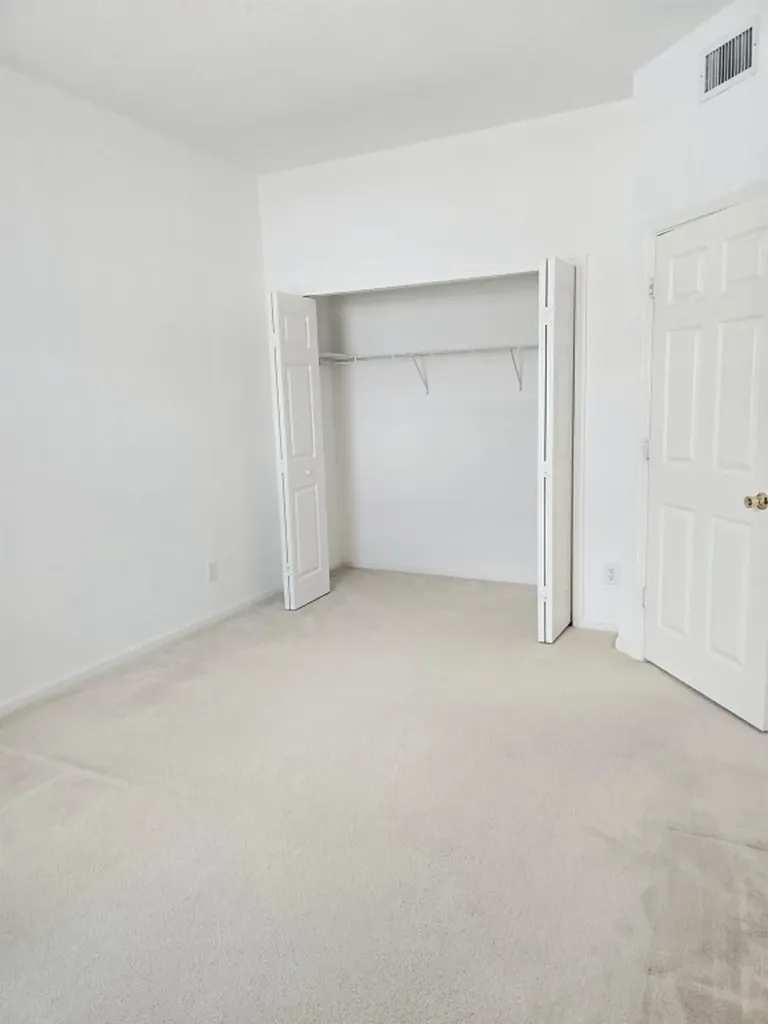 10589 NW 56th Place Coral Springs FL 33076