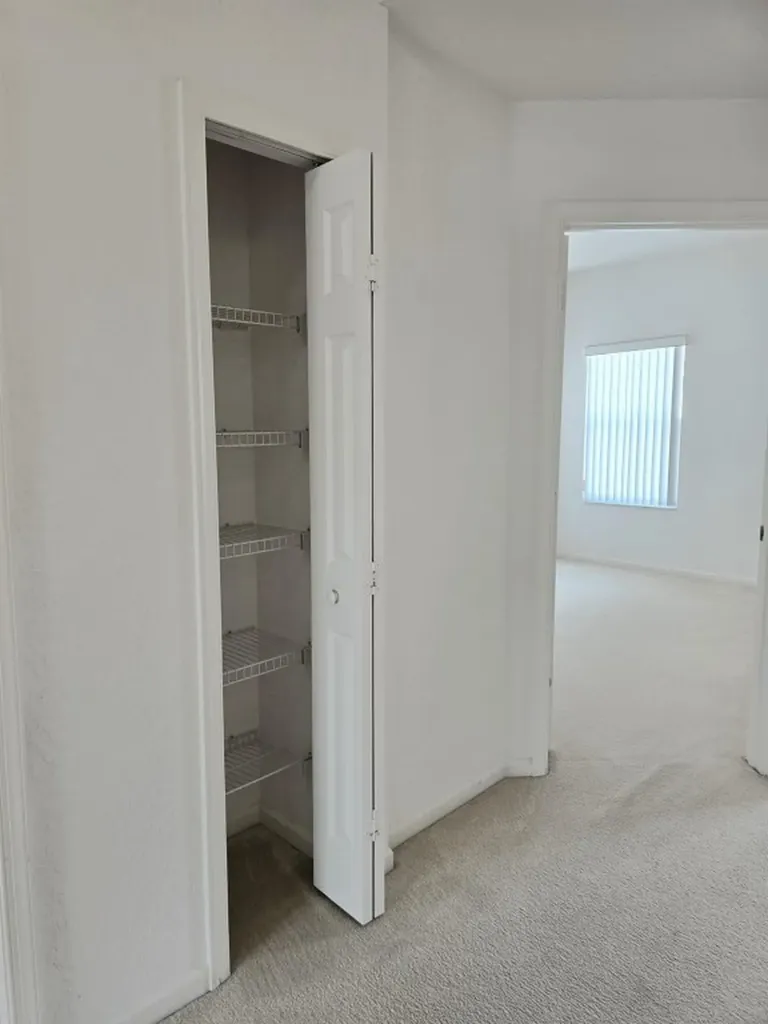 10589 NW 56th Place Coral Springs FL 33076