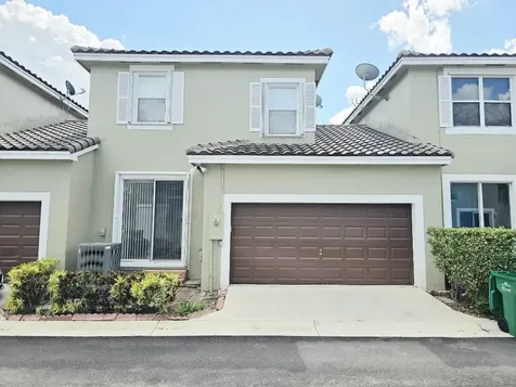 10589 NW 56th Place Coral Springs FL 33076
