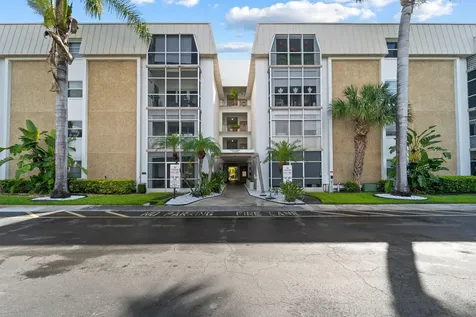 3000 NE 16th Avenue Oakland Park FL 33334