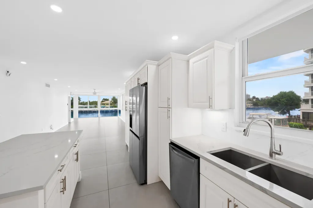3100 NE 49th Street Fort Lauderdale FL 33308