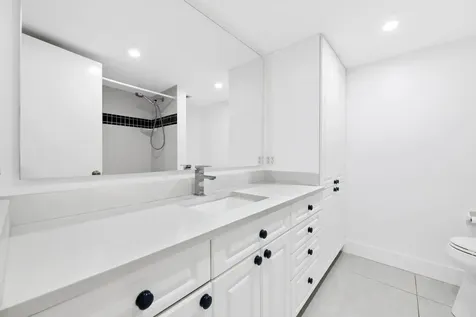 3100 NE 49th Street Fort Lauderdale FL 33308