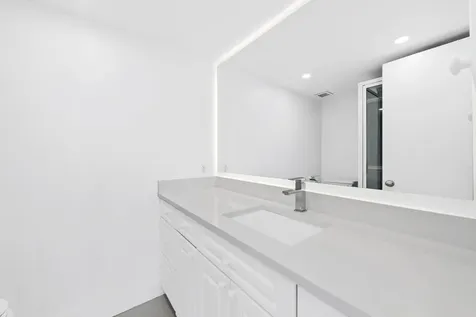 3100 NE 49th Street Fort Lauderdale FL 33308