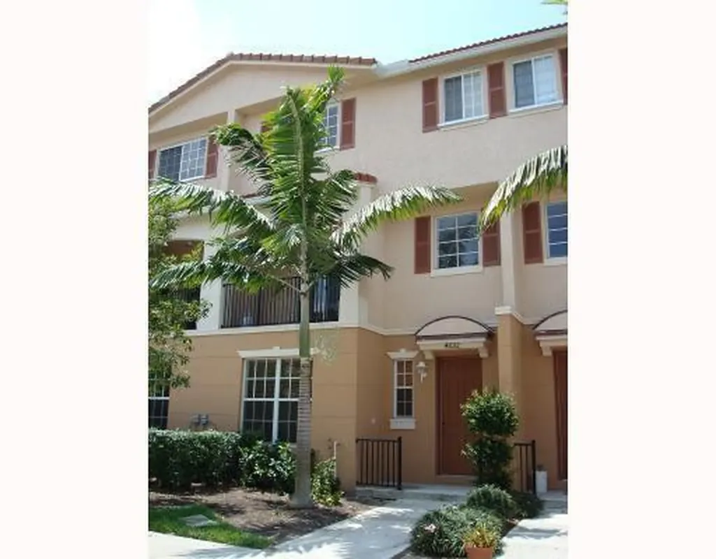 4632 Danson Way Delray Beach FL 33445