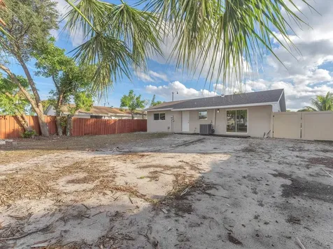 2731 NW 9th Street Pompano Beach FL 33069