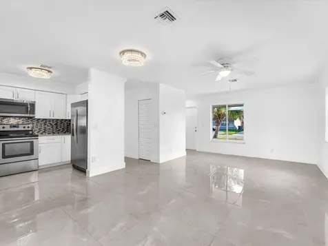2731 NW 9th Street Pompano Beach FL 33069