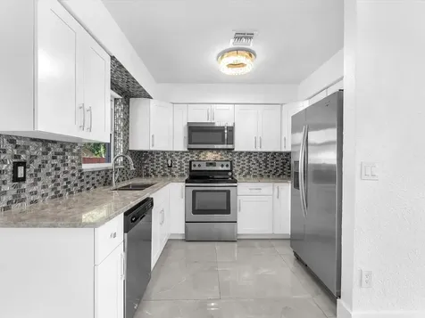 2731 NW 9th Street Pompano Beach FL 33069