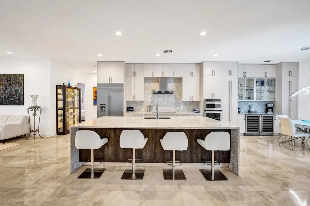 517 NE 11th Avenue Fort Lauderdale FL 33301