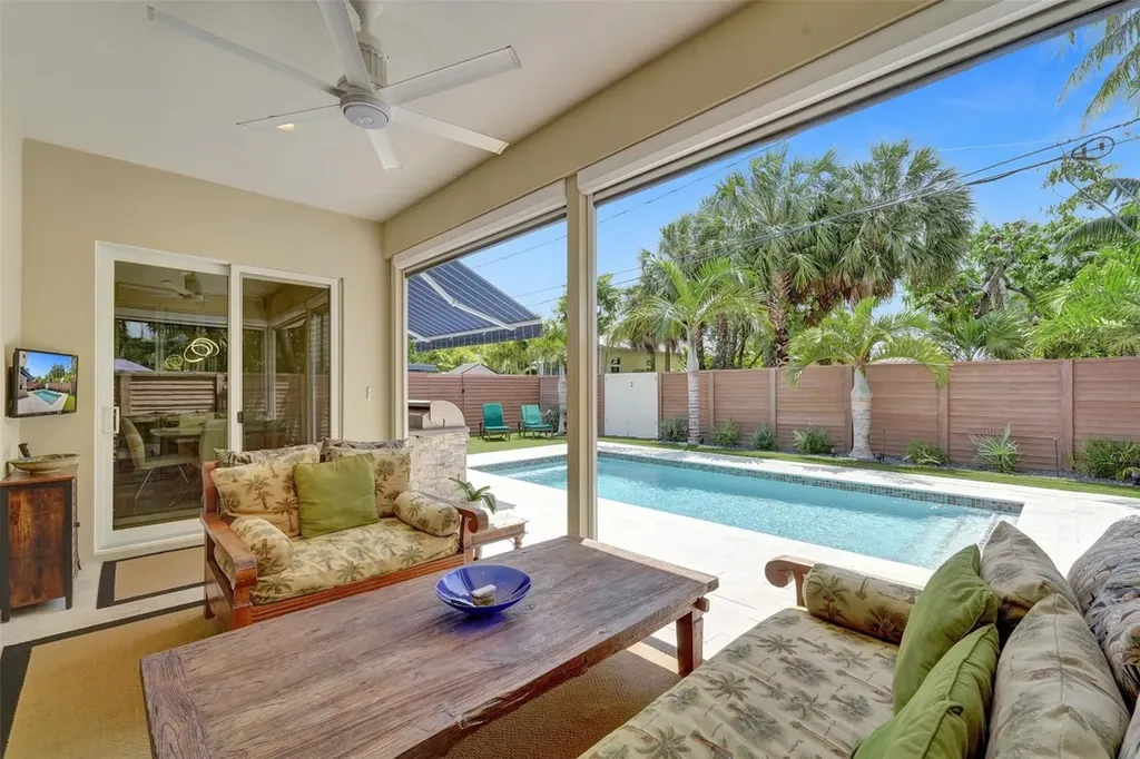 517 NE 11th Avenue Fort Lauderdale FL 33301