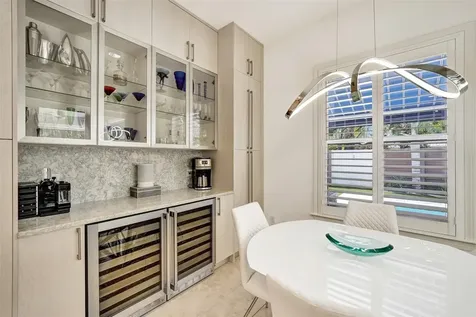 517 NE 11th Avenue Fort Lauderdale FL 33301