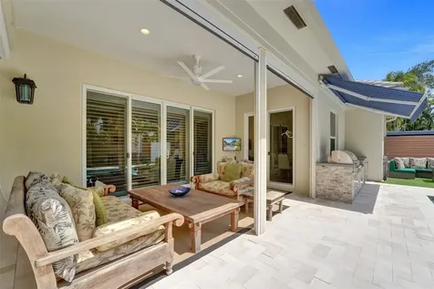 517 NE 11th Avenue Fort Lauderdale FL 33301