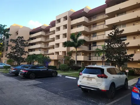 3671 Environ Boulevard Lauderhill FL 33319