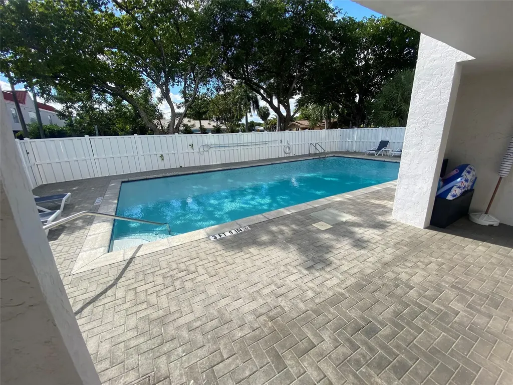 6000 NE 22nd Way Fort Lauderdale FL 33308