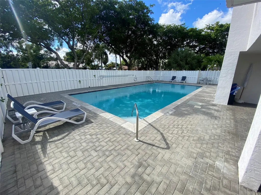 6000 NE 22nd Way Fort Lauderdale FL 33308