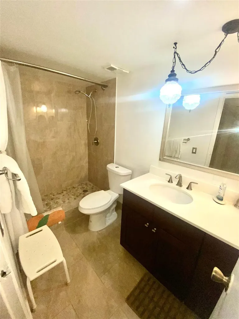 6000 NE 22nd Way Fort Lauderdale FL 33308
