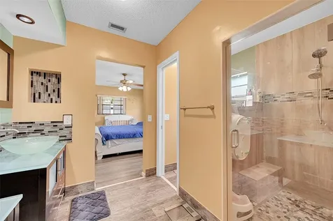 6411 NW 89th Avenue Tamarac FL 33321