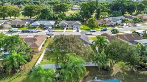 6411 NW 89th Avenue Tamarac FL 33321