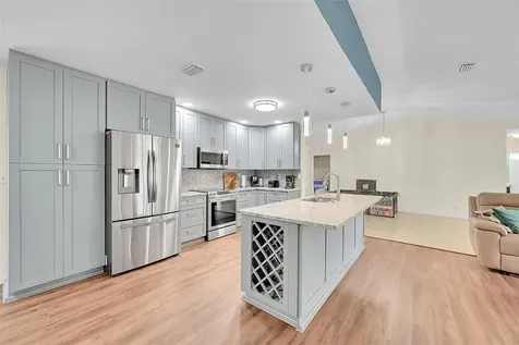 6411 NW 89th Avenue Tamarac FL 33321