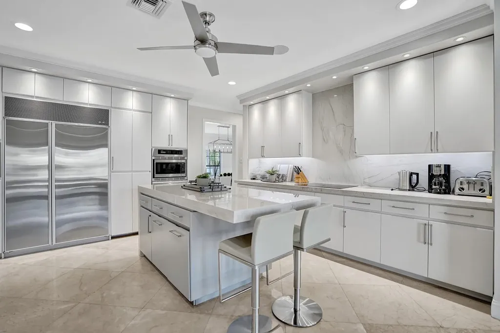 73 Nurmi Drive Fort Lauderdale FL 33301