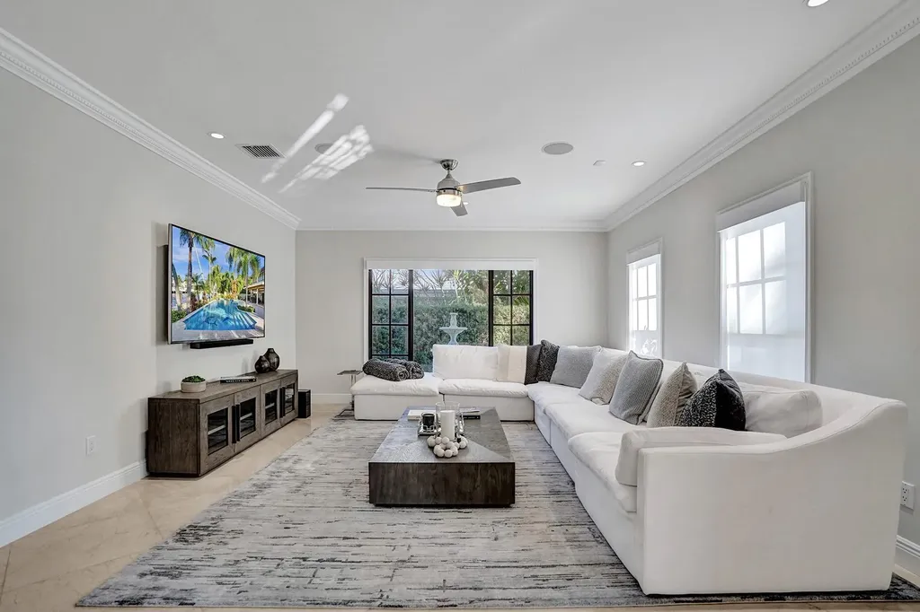 73 Nurmi Drive Fort Lauderdale FL 33301