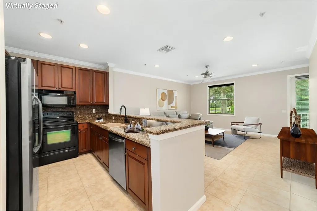 1323 Via De Pepi Boynton Beach FL 33426