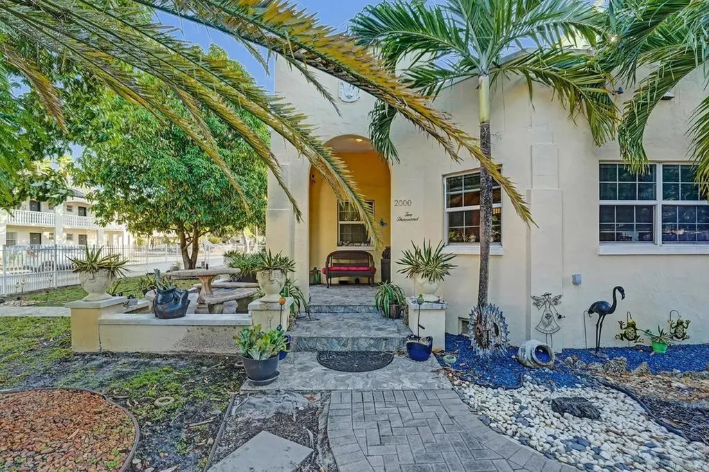 2000 Jackson Street Hollywood FL 33020