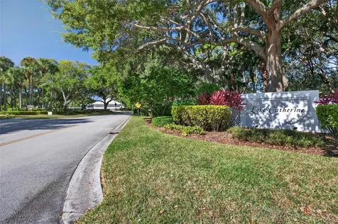 3004 Lakemont Court Palm Beach Gardens FL 33403