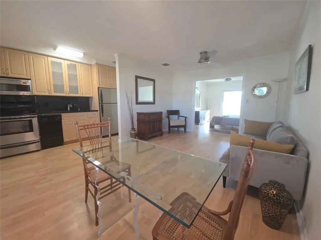 2131 NE 42nd Court Lighthouse Point FL 33064