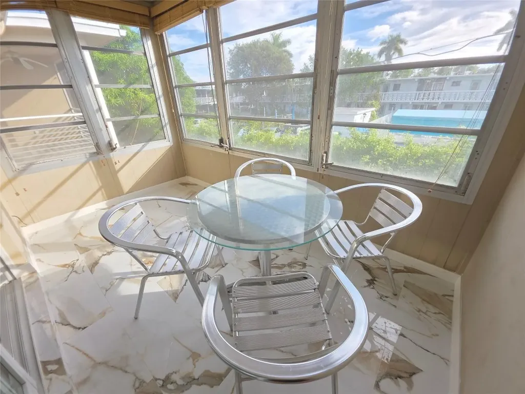 2131 NE 42nd Court Lighthouse Point FL 33064