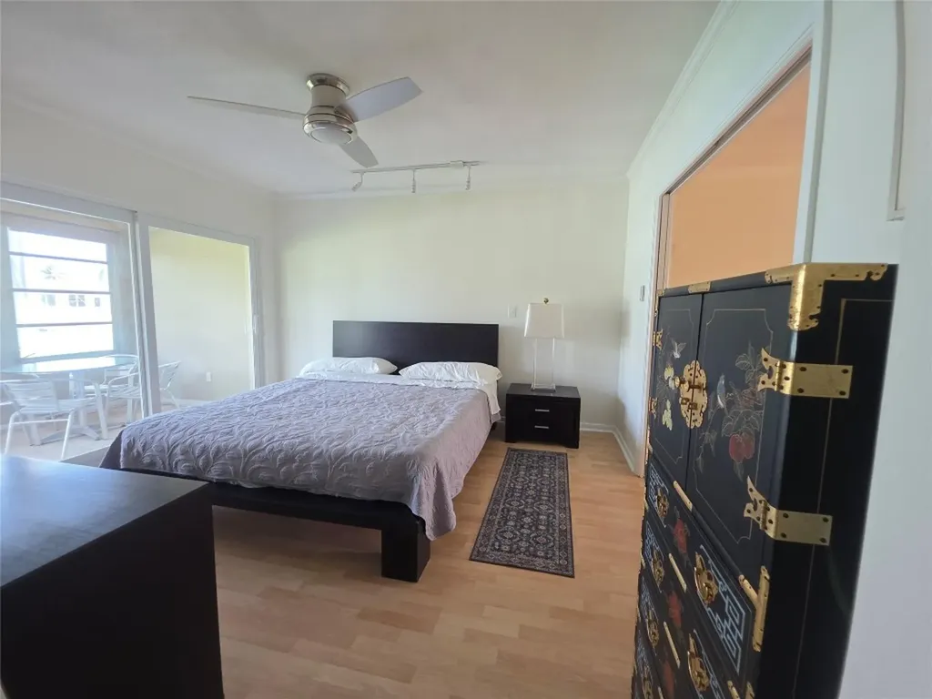 2131 NE 42nd Court Lighthouse Point FL 33064