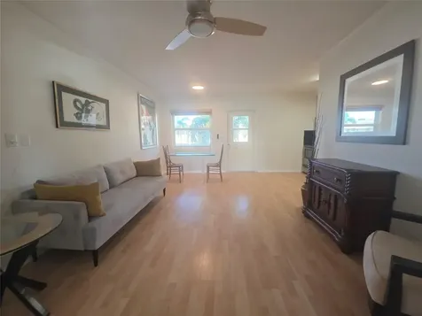 2131 NE 42nd Court Lighthouse Point FL 33064