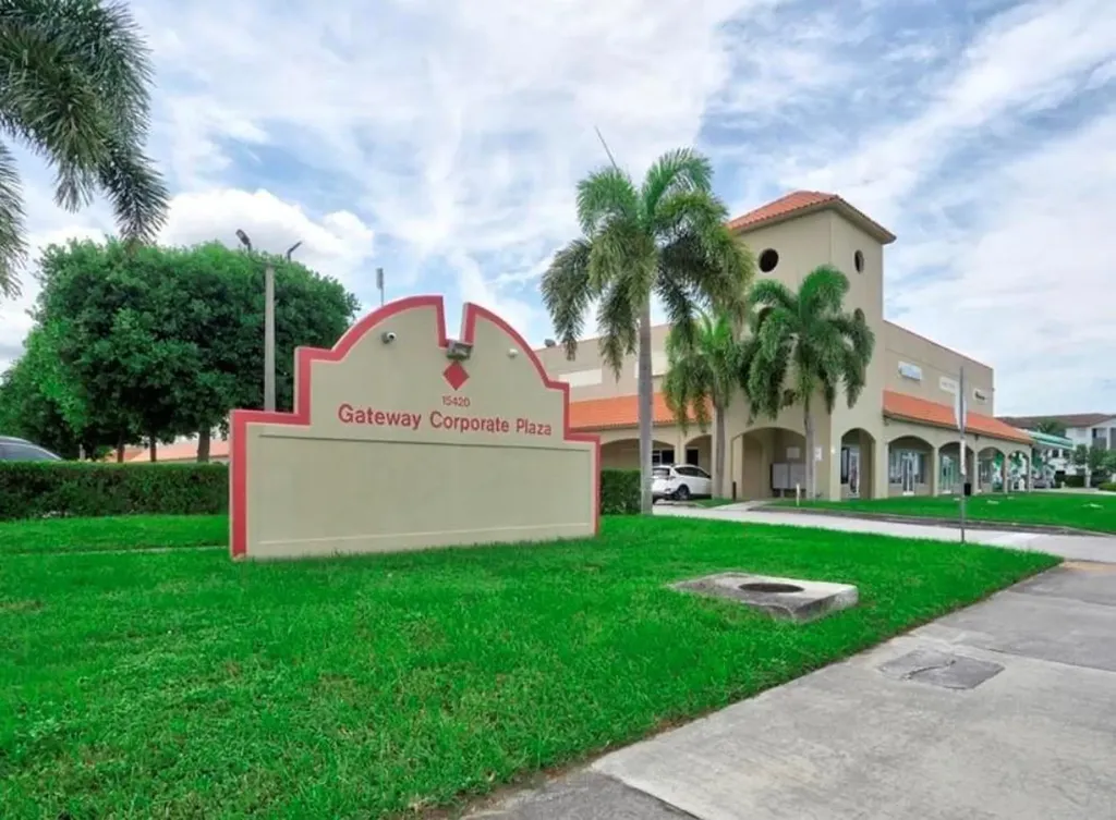 15420 SW 136th Street Miami FL 33196